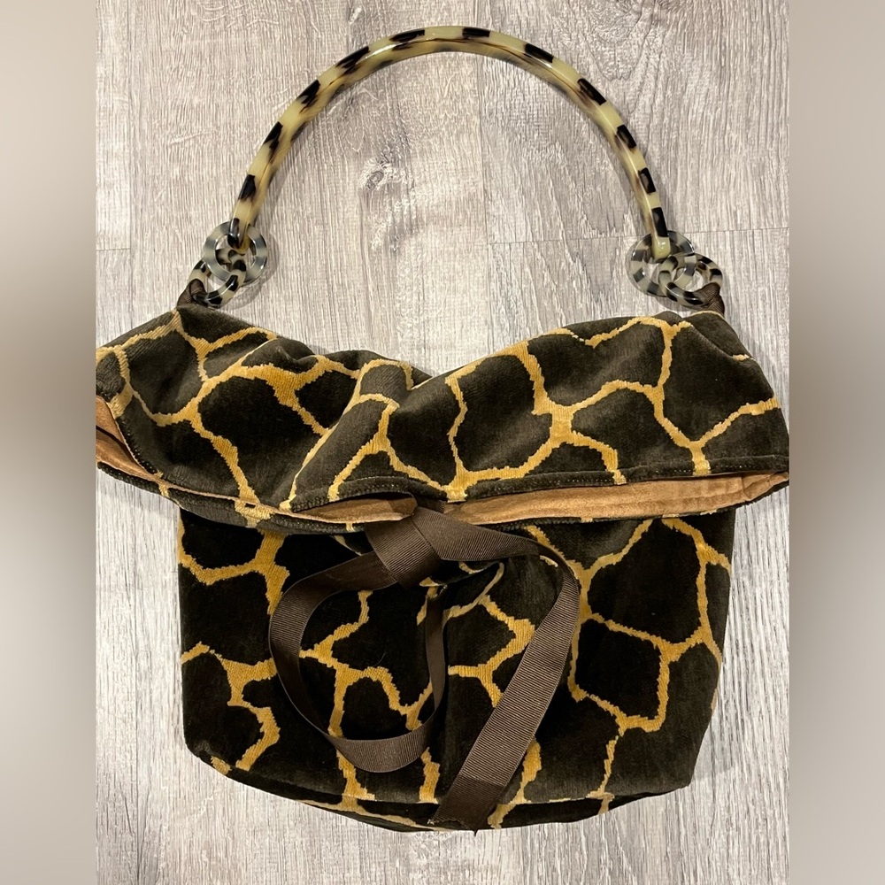 Queen Bee Designs Bucket Purse